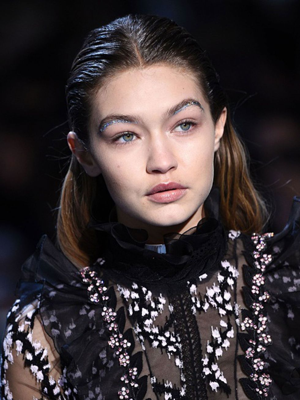 New brow trends for 2016: The anti-brow