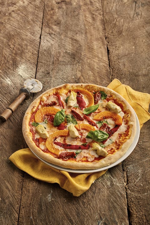 Zizzi Are The First Uk Chain Restaurant To Launch A Cheesy Vegan While Some Restaurants Now Do Ranges Of Vegan Food One Item That S Certainly Always Off The Menus Is Cheese Imagine How Disointing It Would Be To