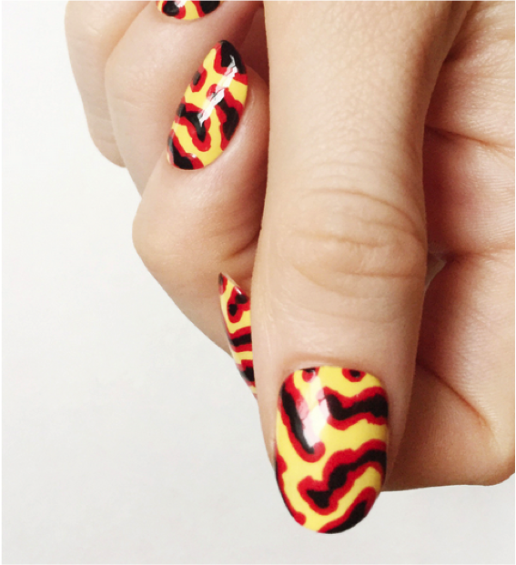 10 Tricks For Taking An Amazing Nailfie