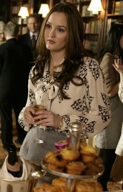 Blair Waldorf wearing a pussybow blouse in Gossip Girl