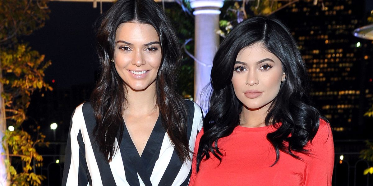 Kendall and Kylie Jenner wear their own clothing range, look amazing