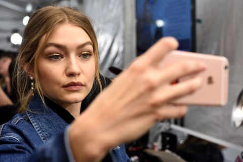 Heres How Gigi Hadid Gets Snapchat Ready Skin