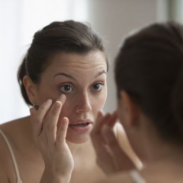 Here's the reason why we wake up with eye gunk in the morning