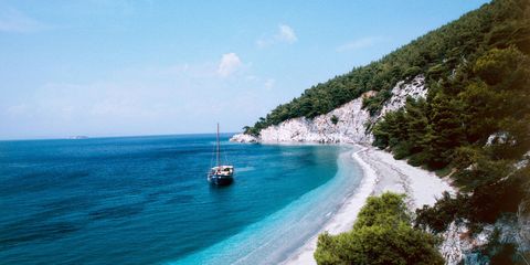 5 very good reasons to holiday in Skopelos