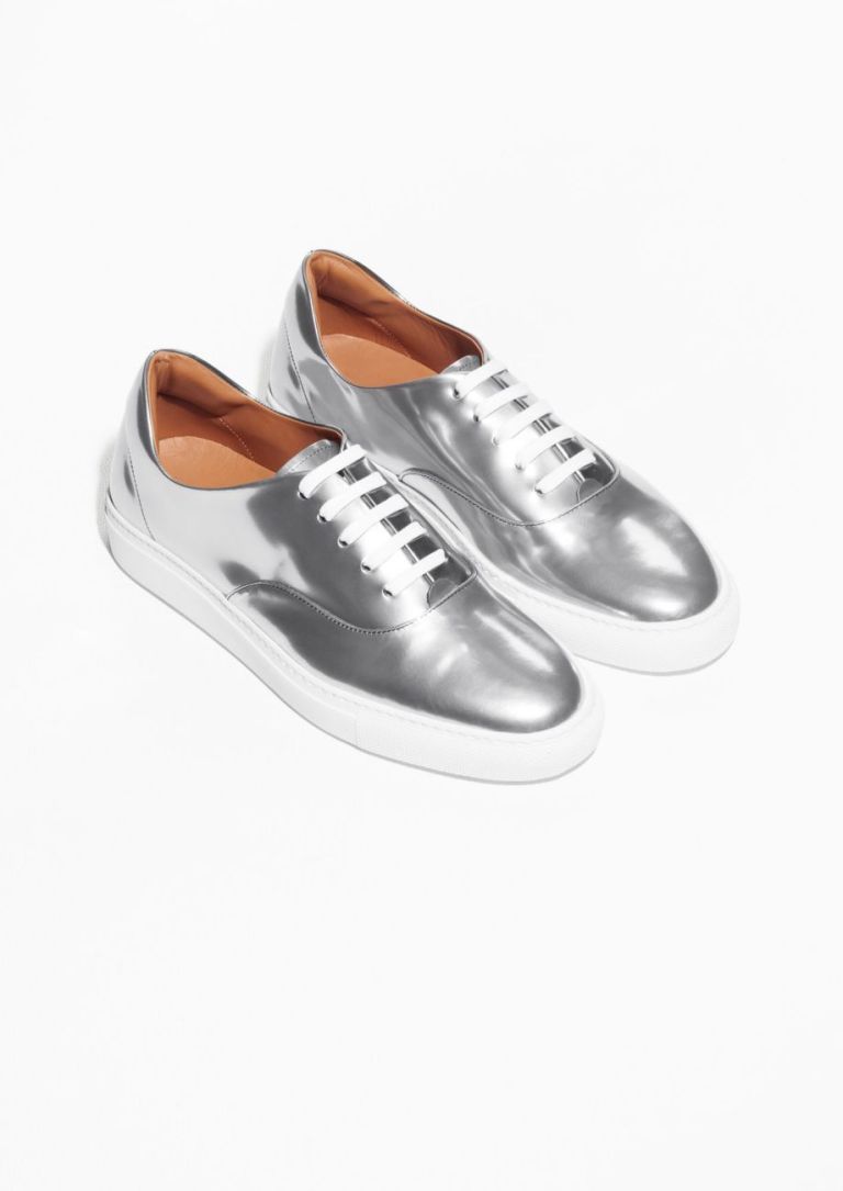 Product, White, Tan, Grey, Beige, Walking shoe, Brand, Peach, Silver, Skate shoe, 