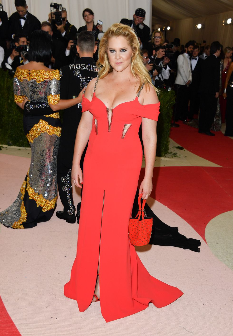 Amy Schumer just got VERY real about MET Gala prep and we love her for it
