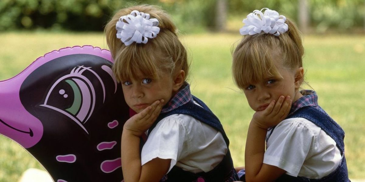 Funny Identical Twins Here s a fun  fact Mary Kate and Ashley Olsen AREN T 