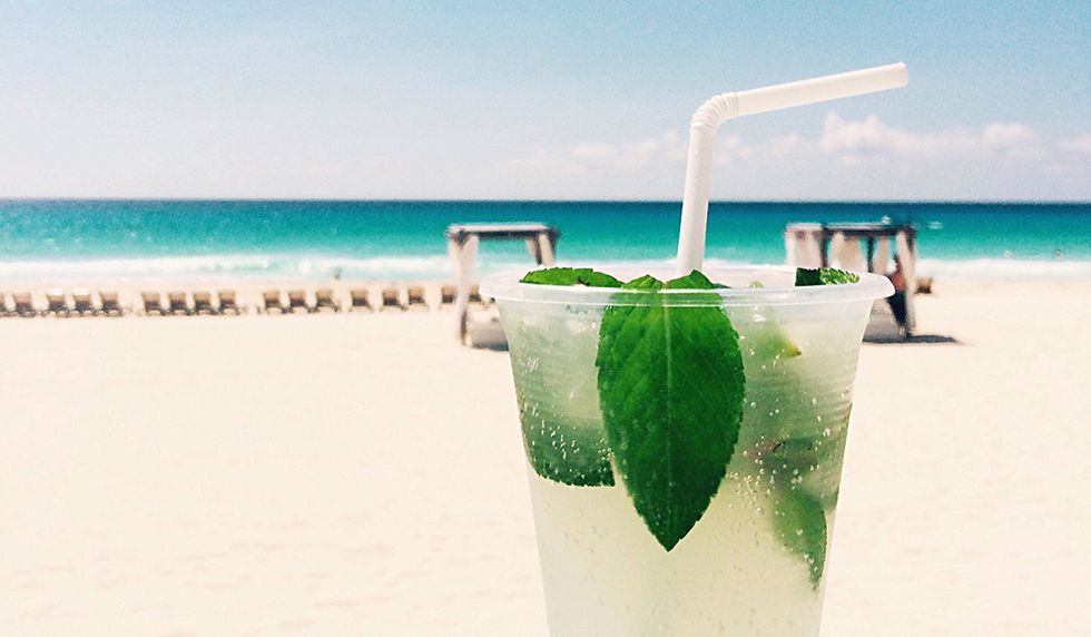 mojito cocktails on the beach