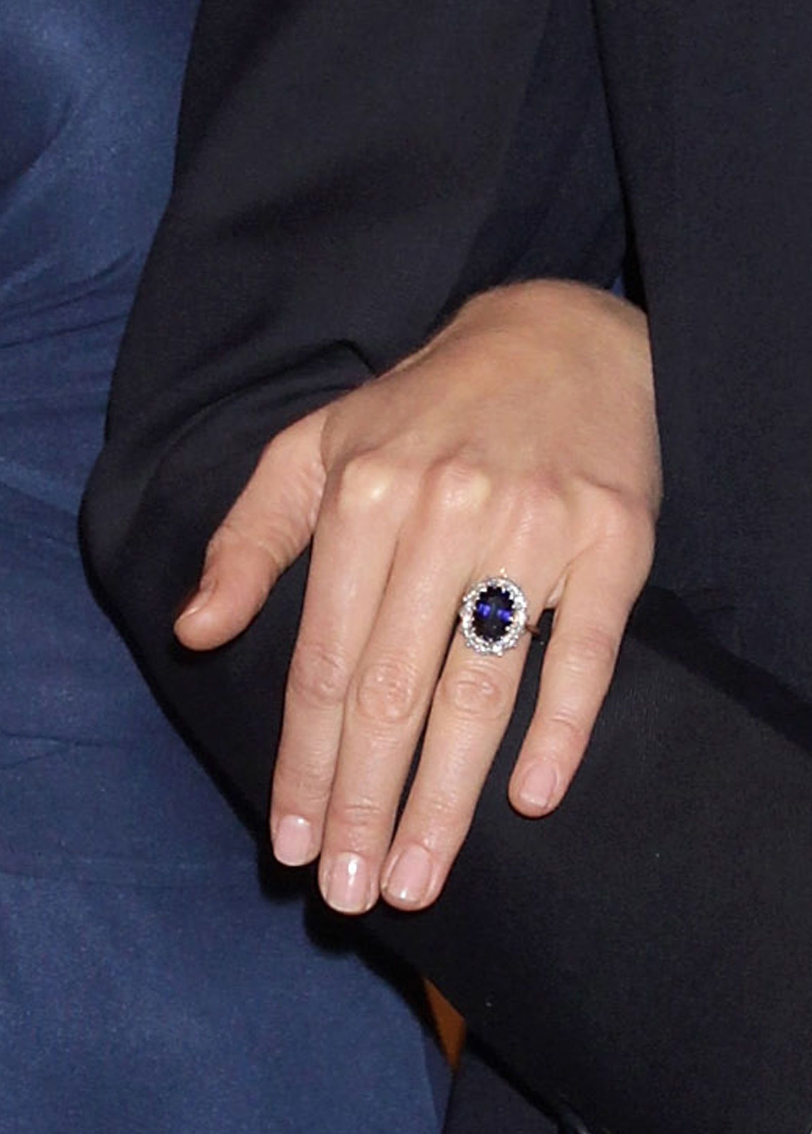 Kate middleton ring on sale stone