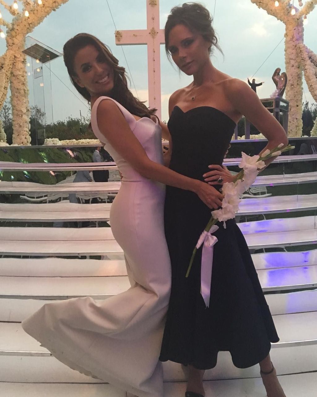 Victoria Beckham at Eva Longoria s wedding is giving us FEELINGS