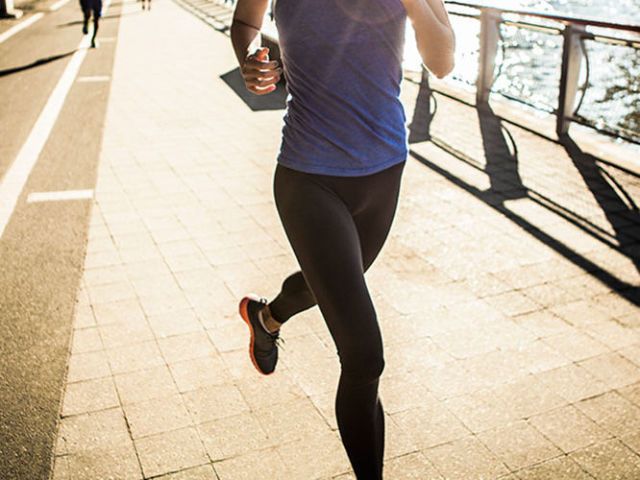 My Sweaty Workout Leggings Gave Me Folliculitis | Best Health Canada