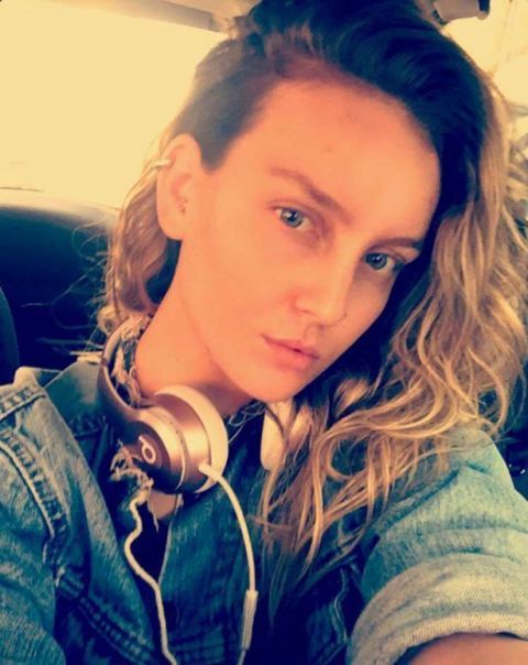 Perrie Edwards no makeup