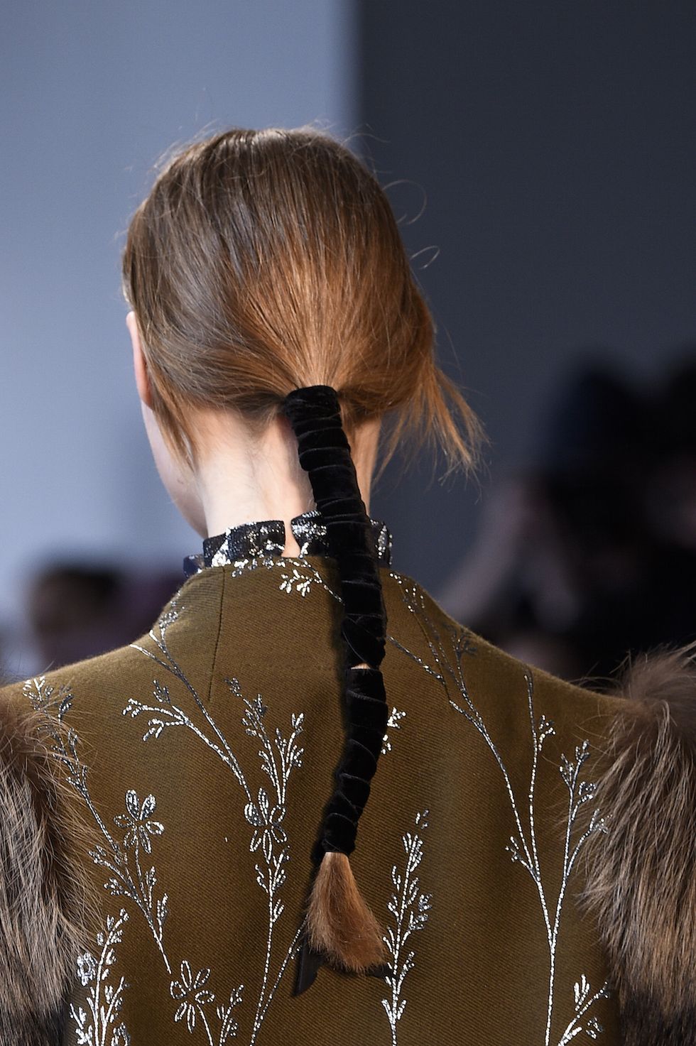 Suno AW16 ponytail