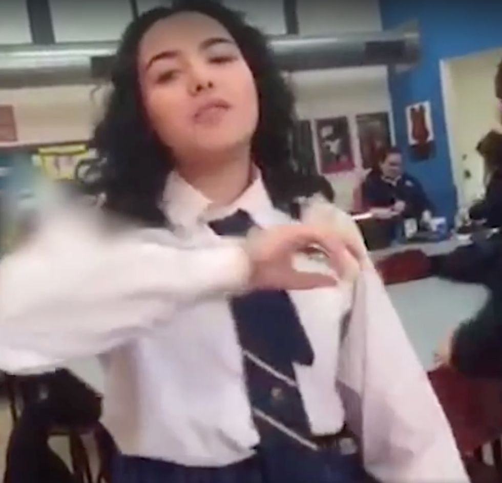 This Year 9 girl just made a pretty great point about rolling your school skirt up