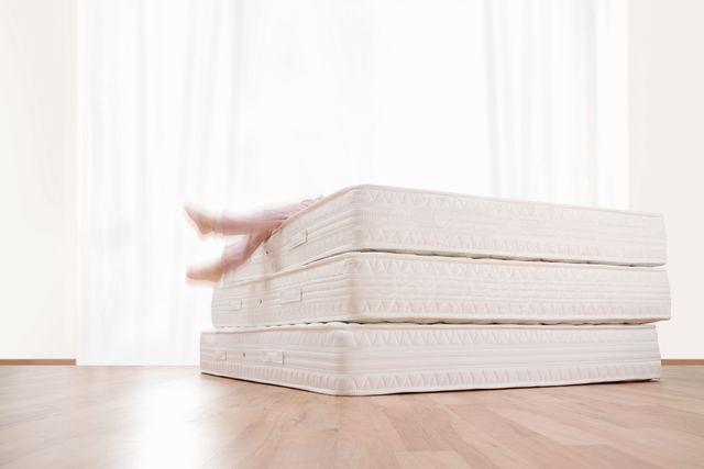 Memory foam mattress accidentally reveals what owner had hidden beneath