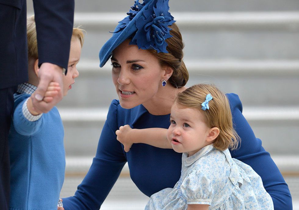 Kate Middleton might get told of by the Queen for kneeling down to ...