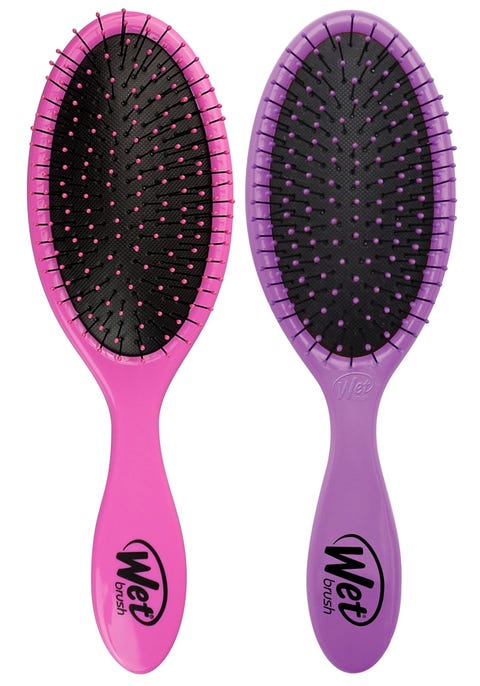 This is why you shouldn't brush your hair after a shower This is why you shouldn't brush your hair after a shower