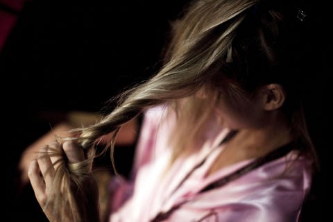 Here's why washing your hair at night could be a bad idea Here's why washing your hair at night could be a bad idea