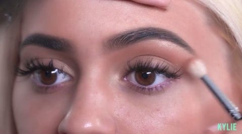Kylie Jenner Filmed A Makeup Tutorial With Her New Burgundy Palette