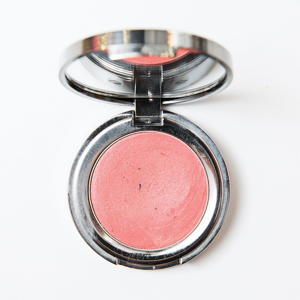 Pink, Carmine, Magenta, Peach, Cosmetics, Circle, Material property, Paint, Silver, Face powder, 