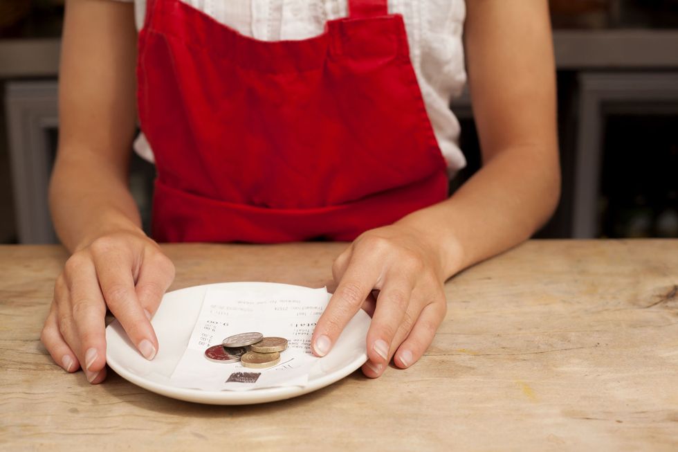Waitress Receives Awful Tip From Sexist Table The Woman S Place Is In The Home