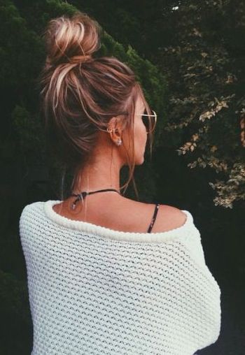 Clothing, Ear, Earrings, Hairstyle, Shoulder, White, Style, Jewellery, Fashion accessory, Beauty, 