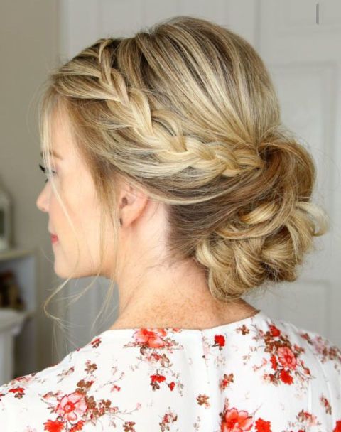 These are the 5 most popular Christmas party hairstyles on Pinterest