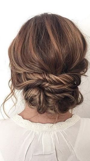 These are the 5 most popular Christmas party hairstyles on Pinterest