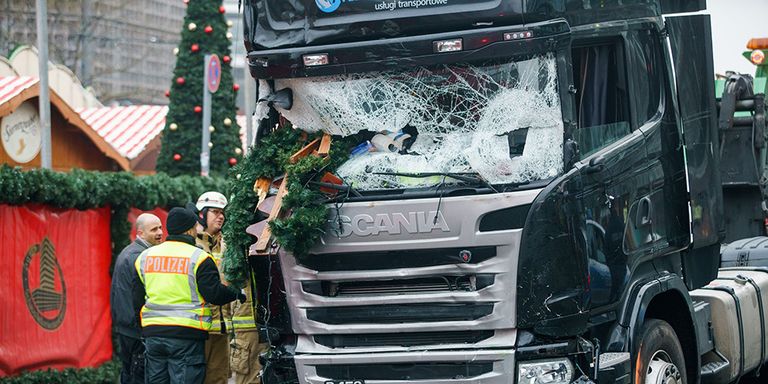 Student at the Berlin Christmas Market describes the horror of the lorry attack