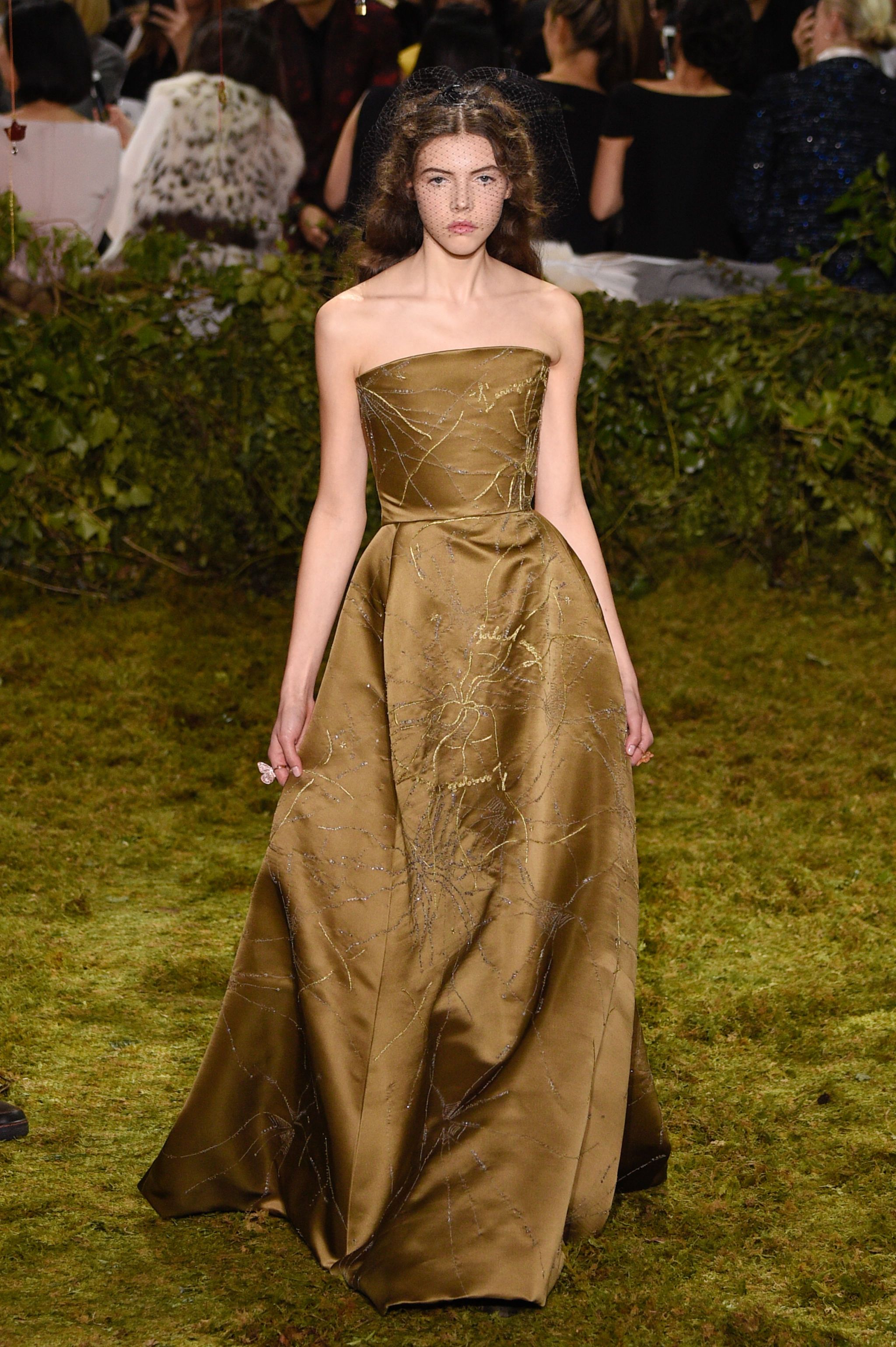 21 beautifully ethereal dresses from Dior s Paris Haute Couture show