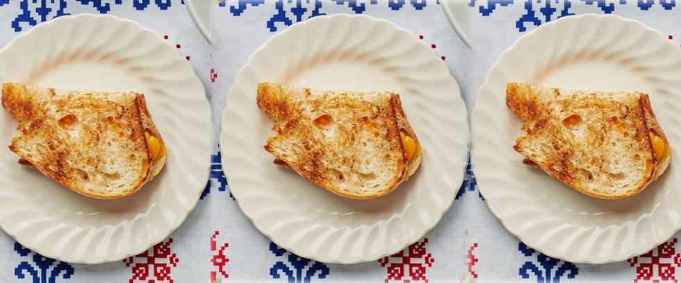 Toasted cheese sandwich