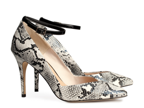 <p>Ermagawd, these shoes look like they should cost a trillion pounds but are an absolute STEAL - the perfect finishing touch for your LBDs this party season.</p>
<p>Snakeskin court shoes, £24.99, <a href="http://www.hm.com/gb/product/18468?article=18468-B" target="_blank">hm.com</a></p>
<p><a href="http://www.cosmopolitan.co.uk/fashion/shopping/christmas-party-dress-2013-alternatives" target="_blank">Shop partywear looks beyond the LBD</a></p>
<p><a href="http://www.cosmopolitan.co.uk/fashion/shopping/sequin-dress-black-gold" target="_blank">8 ways to wear sequins</a></p>
<p><a href="http://www.cosmopolitan.co.uk/fashion/news/" target="_blank">Get the latest fashion news</a></p>