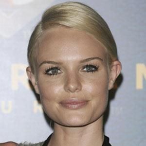 <p><strong>"Kate Bosworth's style suits her delicate features," says shockwaves style director Michael Douglas. "And low side-partings are a big trend at the moment." </strong><br /><br />•   Create a side-parting but experiment first with which side suits you the most.<br /><br />•   Blow-dry your hair straight and then tie into a very low ponytail at the nape of the neck; just off-centre looks cute.<br /></p><p>Photograph: Getty Images </p>