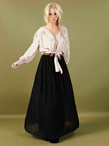 <p>Part of boohoo’s country girl collection, this blouse is in our must-have list. Team with a sheer maxi skirt, or jeans and your good to go</p> 
<p>Sally Blouse £18, <a href="http://www.boohoo.com/collections/70s-country-girl/icat/70scountrygirl/"target="_blank">boohoo.com</a></p>