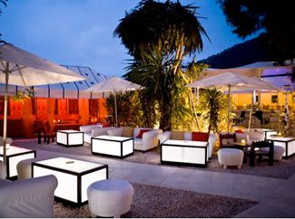 KM5 Lounge Ibiza Cosmopolitan blog