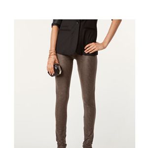 <p>Bershka has just launched its online shop and we have a discount code to share! Enter 020280 for a 25% discount! We’ll be bagging these tres-on-trend snakeskin leggings</p><p>£14.99, <a href="  http://www.bershka.com/webapp/wcs/stores/servlet/category/bershkagb/en/bershka/32023/Pants#all:false,page:0,cat:0,price:0:125,special,size,color">bershka.com</a></p>