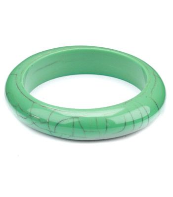 <strong>Winner: </strong><a target="_blank" href="http://www.accessorize.co.uk">www.accessorize.co.uk<br /></a><strong><br />Cracked Turquoise bangle £6</strong><br /><br />