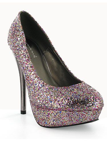 If you're painting the town red this evening then why not add a bit of glitter to the mix with these amazing shoes! We think you'll be dancing all night long!
<p>£35, <a href="http://www.chockersshoes.co.uk/category/heels/product/shivosha23/">Chockers</a></p>