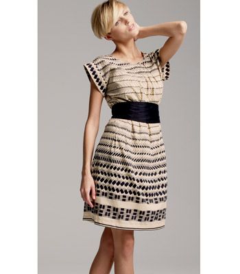 <strong>Winner:</strong> <a target="_blank" href="http://www.next.co.uk">www.next.co.uk</a><br /><br /><strong>Satin Print Belted Dress £32.00</strong><br /><br />