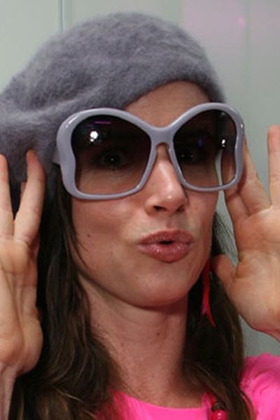 <p>Come rain or shine the stars always stay shaded by their favourite sunglasses. Get inspiration for your hot summer sunnies from these shady ladies - they may not be in our budget but hey, a girl can dream...   </p><p> </p><p>Left: Juliette Lewis flutters in her grey 'Butterfly' Prada sunnies  <br /></p>
