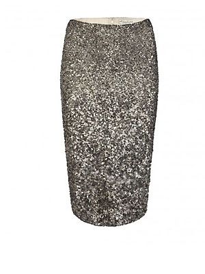 Yes, pencil skirts are always a hit in the style stakes, but a sequin pencil skirt? Now that's what we're talking about! This sparkly piece is perfect for adding a splash of luxe to a plain silk blouse - amaze!