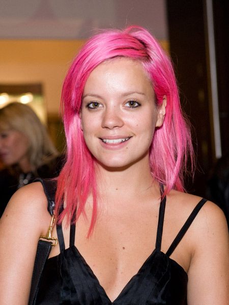 Miss Allen achieved rebellious rock chick with her punky pink dye job. Love or loathe her locks, we get the impression she couldn't care less.  <br />