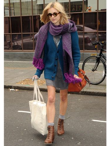 <p>From chunky knitwear to quirky hats, British beauty Fearne Cotton knows exactly how to dress stylishly for an English winter. This look has plenty of eccentric charm and what really nails it is the school-girlish touches – from the cute cardie and nonchalantly slung scarf, to the Mulberry satchel bag, grey ankle socks and even the Harry Potter-style sunglasses! A little bit of effort goes a long long way.</p><p></p><a href="http://www.cosmopolitan.co.uk/fashion/shopping/cosy-cool-winter-fashion-knitwear">Shop cosy cool winter fashion</a>