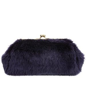 Forget gloves, you don't need 'em, all you need is this faux fur clutch to keep your fingers nice and toasty! Genius Topshop, genius!<p>£35, <a href="http://www.topshop.com/webapp/wcs/stores/servlet/ProductDisplay?beginIndex=0&viewAllFlag=&catalogId=33057&storeId=12556&productId=3208655&langId=-1&sort_field=Relevance&categoryId=208548&parent_categoryId=204484&pageSize=20&refinements=Colour{1}~[purple]^category~[209973|208548]&noOfRefinements=2">Topshop</a></p>