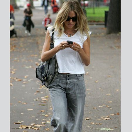 <p>Sienna keeps a low profile in some high-waisted wide legs. Think baggy is the new boho?</p>