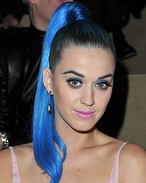 <p>We're getting massive 'My Little Pony' vibes from Katy Perry here. The pop star rocked a glam high pony at the Miu Miu show in Paris. It might not be everyone's cup of tea, but it's definitely ours</p>