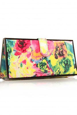 <p>Want to try this season's print trend without looking like an explosion in a paint factory? Just pick up this pauinterly clutch from KG and you're good to go – it'll amp up any outfit, or if you dare, clash it against a printed blazer and lashings of "don't care" 'tood.</p>
<p><br />Guarded clutch, £50, Carvela <a title="Kurt Geiger" href="http://www.kurtgeiger.com/women/accessories/guarded-1.html%20" target="_blank">Kurt Geiger</a></p>