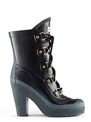 <p>These are THE wellies for this weather, fashionistas...</p>
<p>£125, Gabby, <a title="Hunter boots" href="http://www.hunter-boot.com/gabby/black" target="_blank">Hunter Boots</a></p>