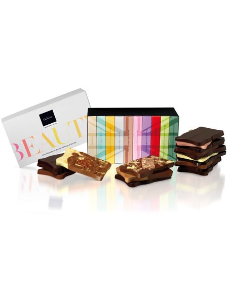 Chocoholics will be captivated by this ultimate collection. The bars are almost too beautiful to bite, but you'd find it tough to turn down a try of these tablets. Each of the ten slabs is a taste sensation - flavours include milk, dark, rocky road, chilli and orange, strawberry white and Cosmo's fave, caramellow. Buy your box at <a target="_blank" href="http://www.hotelchocolat.co.uk/">www.hotelchocolat.co.uk  </a><br />