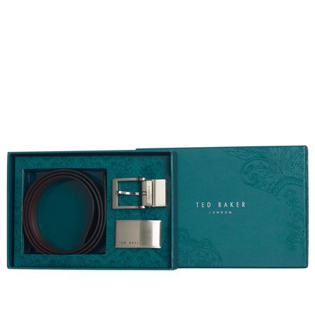 See him belt up with this lush 100% leather beauty from <a target="_blank" href="http://www.houseoffraser.co.uk">www.houseoffraser.co.uk</a>. He can choose between twos sleek clasps to pair with the belt, so he can pick a buckle to match his mood. Practical and style-conscious - sounds like the perfect pressie to us.  <br />